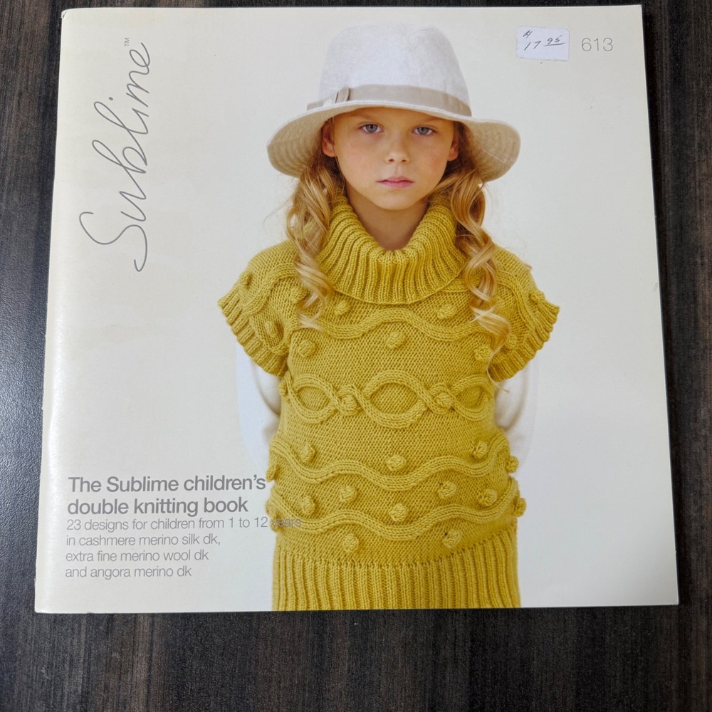 Childrens Double Knitting‎ Book 23 Designs 1 to 12 Years DK Cashmere Merino Silk